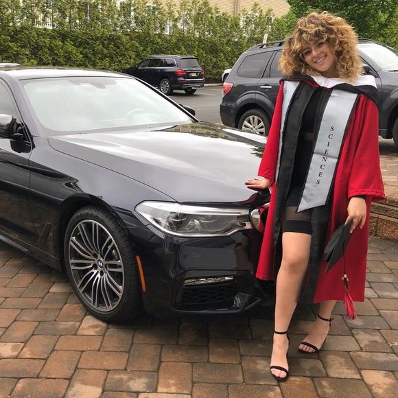 Meet your Posher, Rashelle - Picture 1 of 1